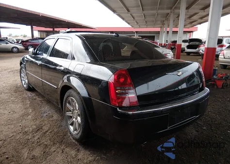 2005 Chrysler 300C from USA, damaged, VIN 2C3JA63H75H631373